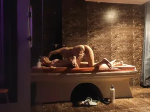 Series em gái Tàu yêu nghề tự quay clip nuru A-Z cho khách P6